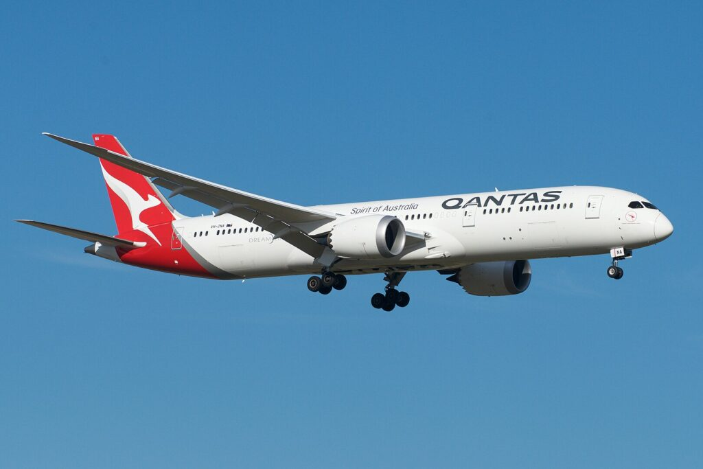Qantas A380 Makes Emergency Landing