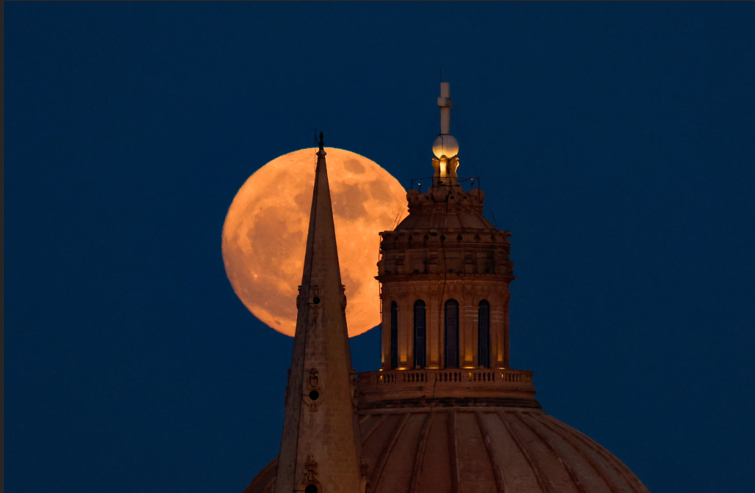 Strawberry Moon 2025