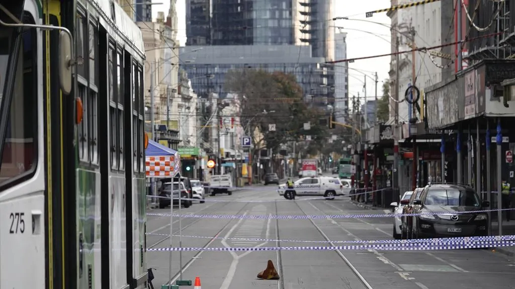 Police-appeals-the-bystanders-with-any-information-of-the-incident-to-come-out