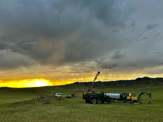 drilling rig on site at oval project area mongolia