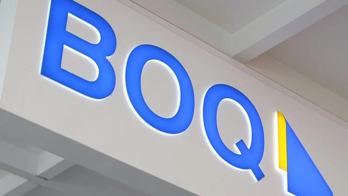 bank of queensland branch exterior