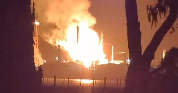 viva energy geelong oil refinery fire crews blaze 13 hours