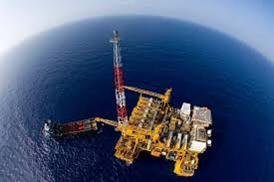 offshore rigs in the gulf highlight the scale of deepwater exploration projects