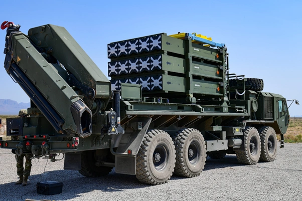 palantir secures a role in a major us defense ai project strengthening long term revenue visibility