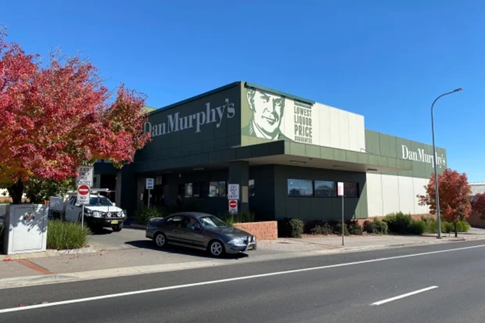 Exterior view of a Dan Murphy's retail liquor store location.