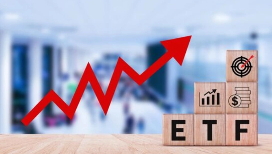 ETF growth concept illustrating rising investor interest in ASX monthly dividend ETFs and income-focused investment strategies.